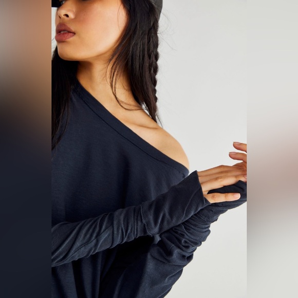 Free People We the Free Arden Tee long Sleeve Black Small NWT - Picture 4 of 7